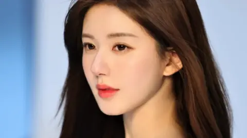 重庆地铁吐血女孩胡心瑶